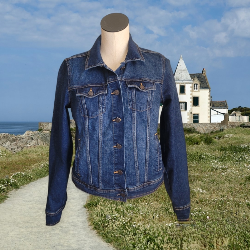 Classic Style Denim Jacket